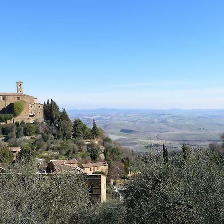 A Tuscan View Hotel Montalcino Buitenkant foto